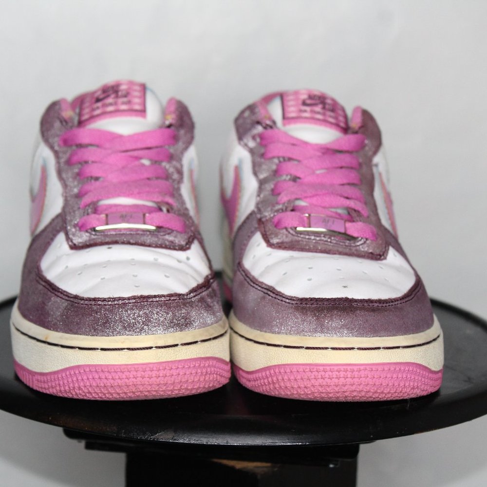 Nike XXV -